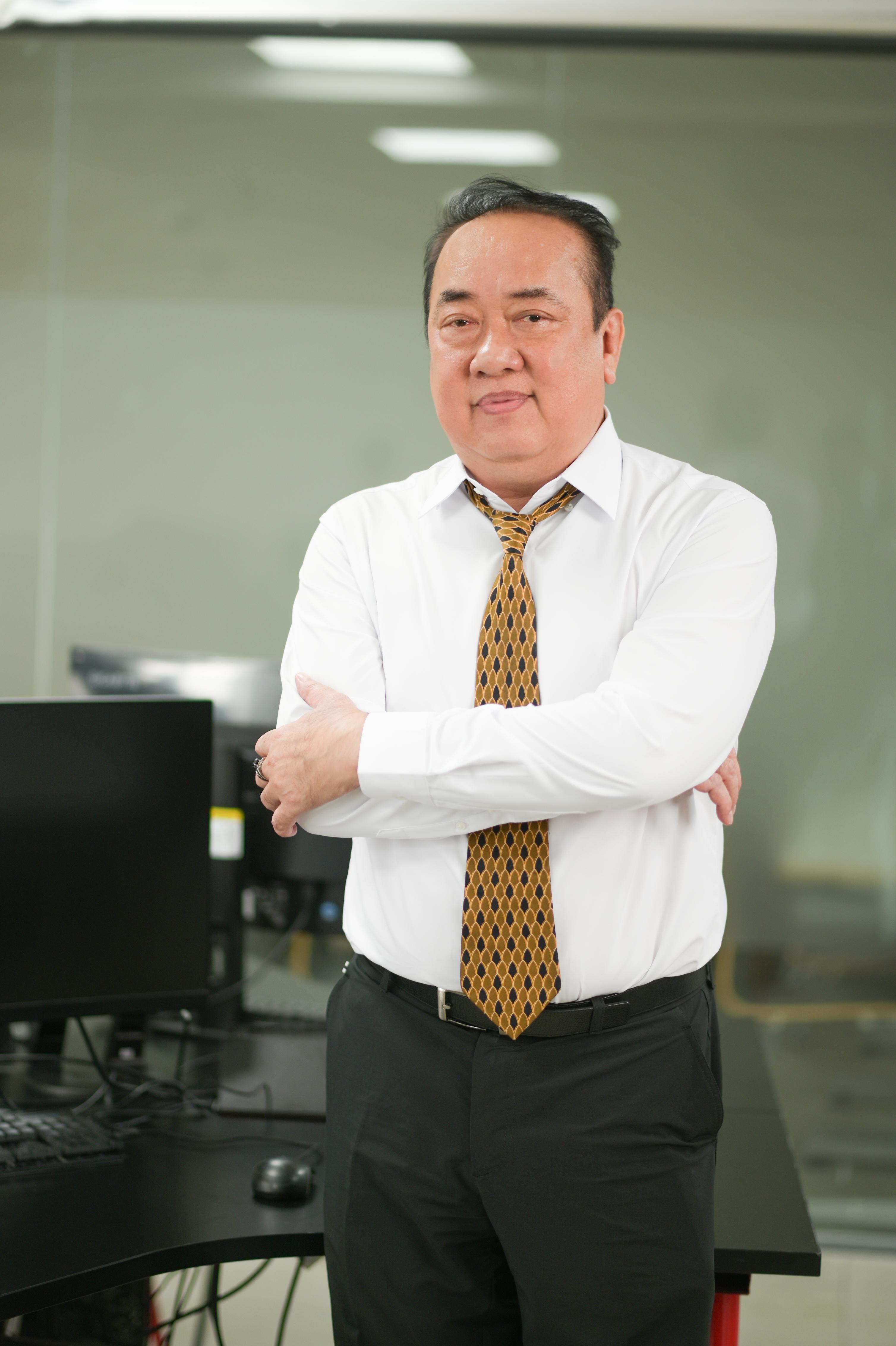 TS. Trần Văn Long