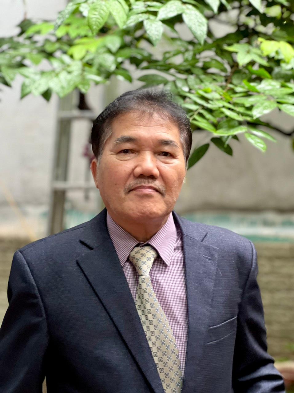 GS. TS. Hoàng Ngọc Long