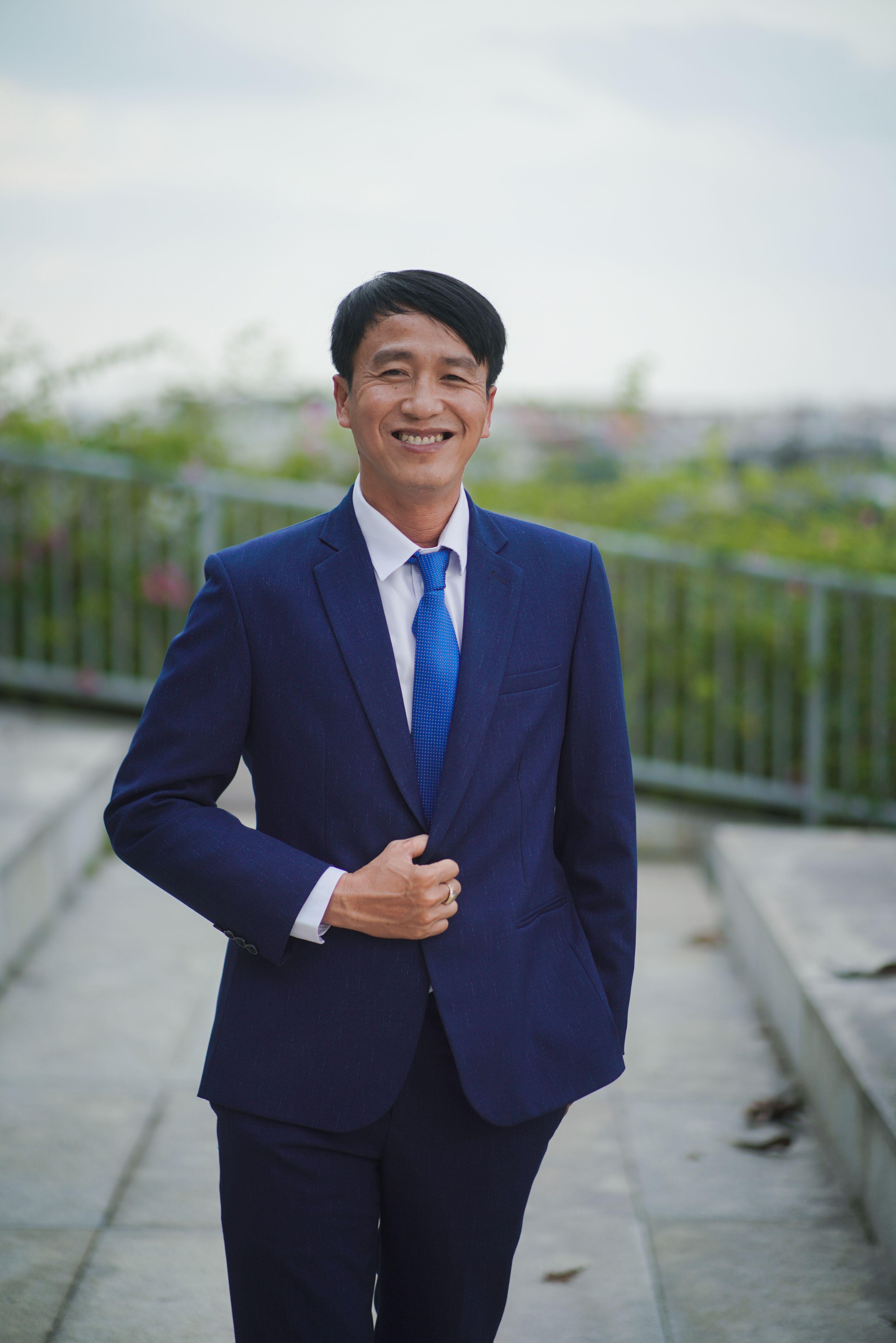 TS. Nguyễn Hoàng Tùng
