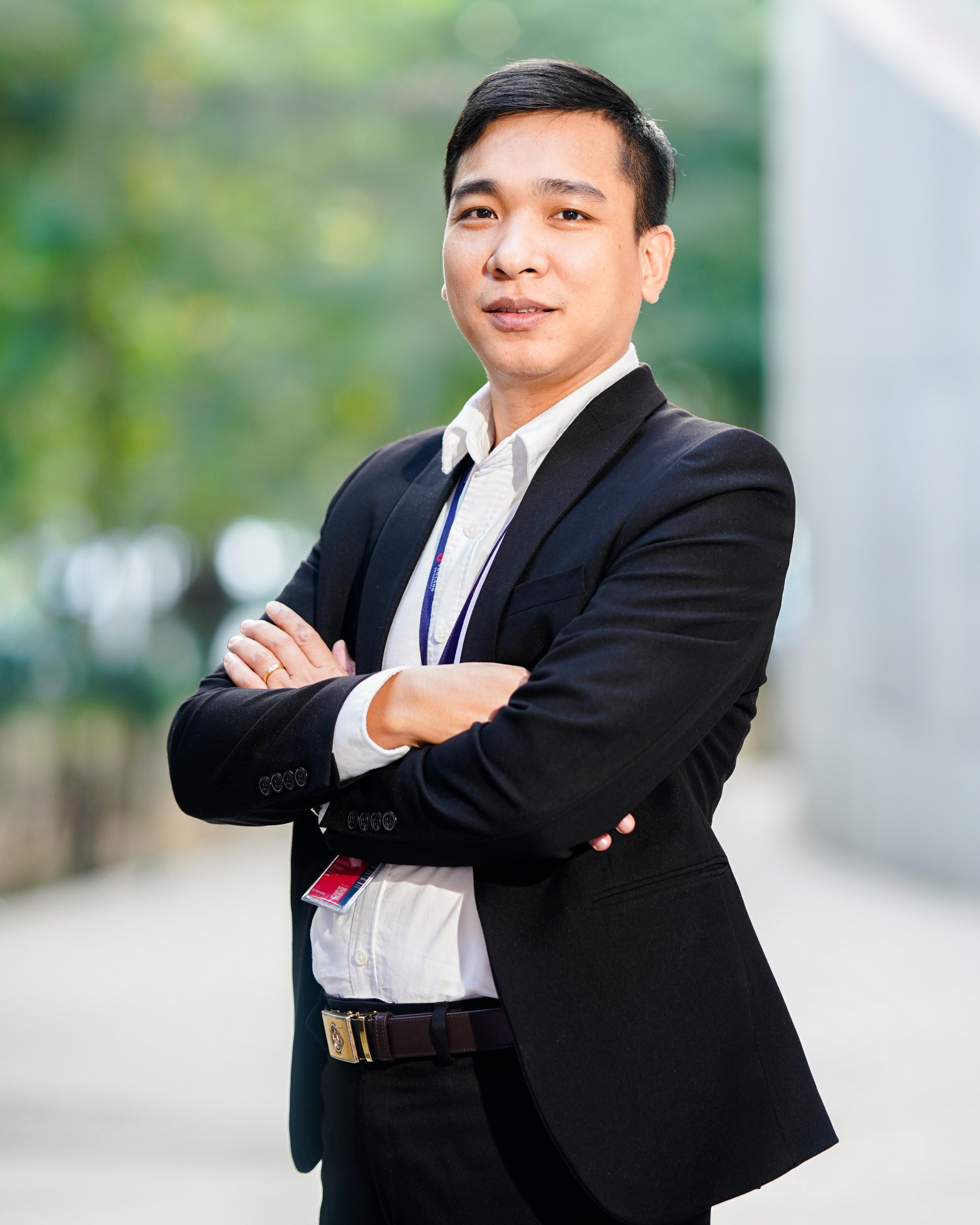 TS. Nguyễn Tất Thành